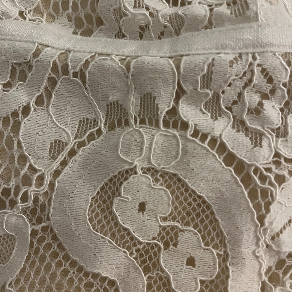 BRAND NEW WITH TAGS Superdown Stasia Lace Bodysuit - L - Picture 6 of 6